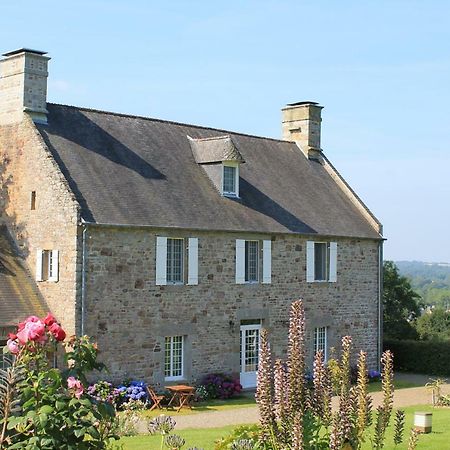 Les Goubelins Bed and Breakfast La Lande-d'Airou Exteriör bild